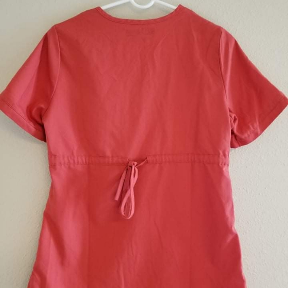 Scrub Top - Picture 3 of 5